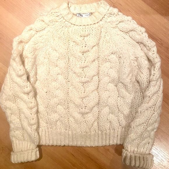 Brand new NWOT Zara cable knit sweater - Picture 1 of 4